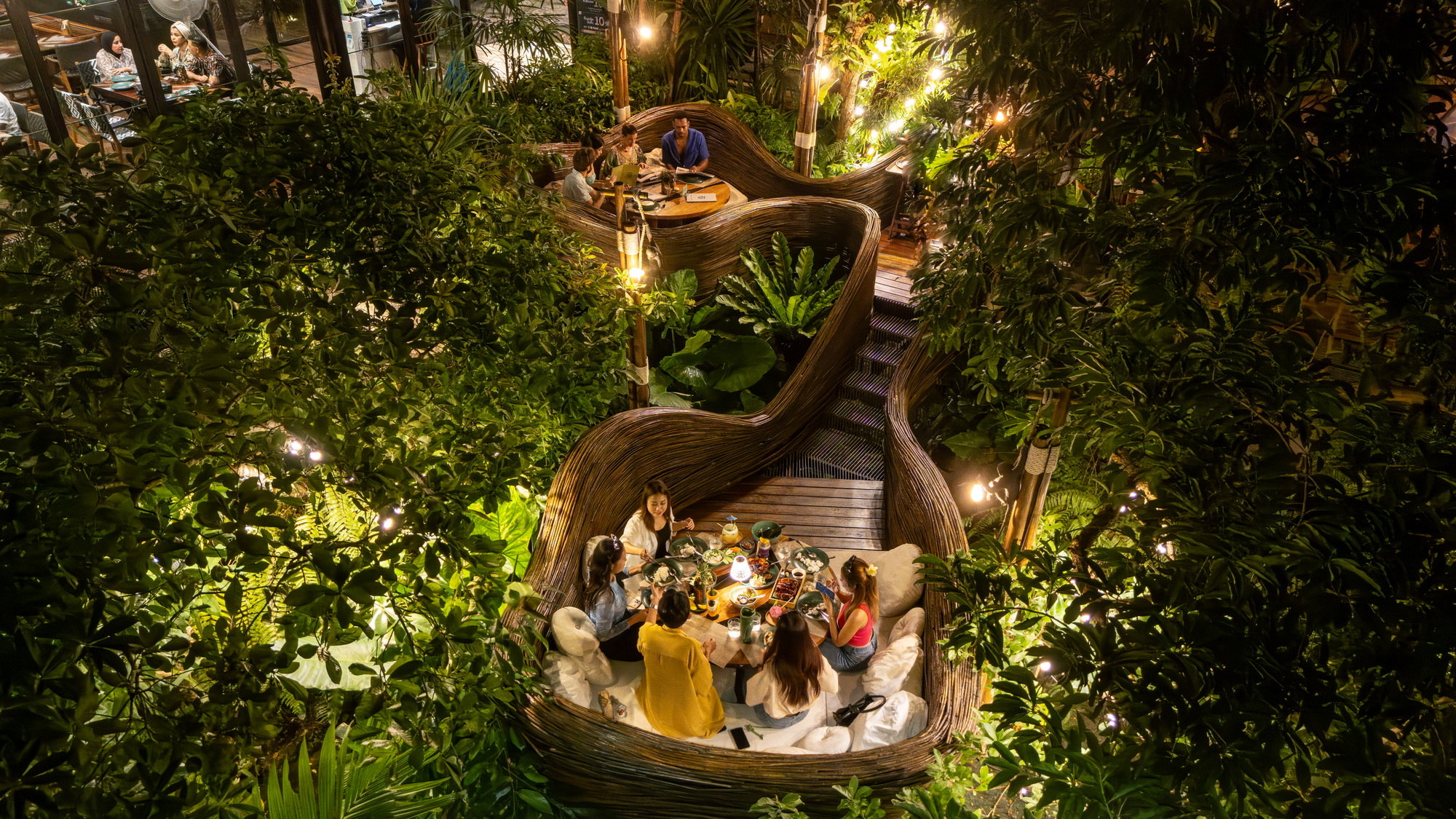 Restaurant ambiance